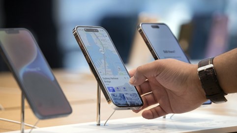 Thị trường smartphone chưa thể hồi phục trong năm tới