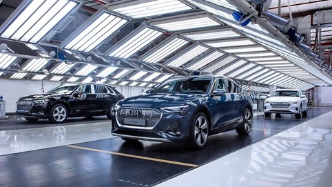 Audi chuyển toàn bộ nhà máy sang sản xuất xe điện