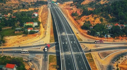 Thủ tướng biểu dương nỗ lực thi công các công trình trọng điểm Quốc gia