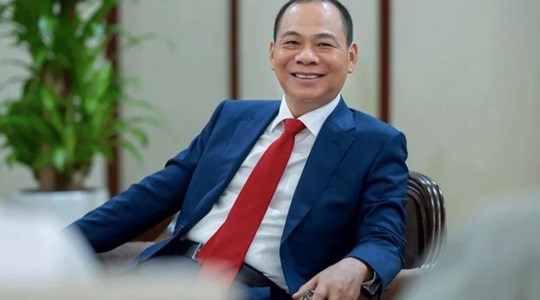 Cổ phiếu VIC tiếp tục 'thăng hoa' đưa tài sản của Chủ tịch Phạm Nhật Vương chạm mốc 30 tỷ USD