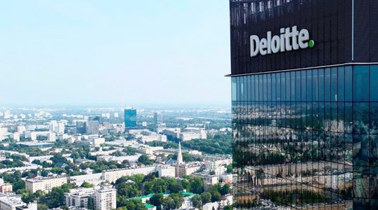 Bê bối báo cáo tư vấn của Deloitte: Nghi vấn AI tạo dữ liệu giả trong các hợp đồng chính phủ triệu đô