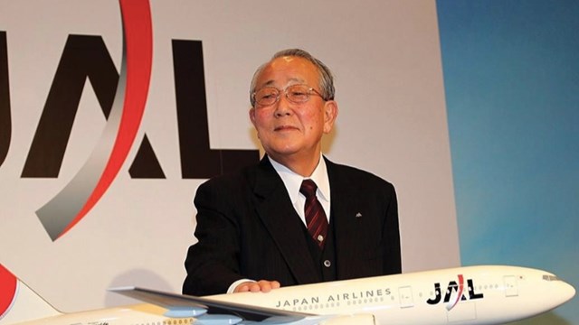 Câu chuyện kinh doanh: Không nhận lương, CEO 77 tuổi Kazuo Inamori đã vực dậy Japan Airlines từ khoản nợ 25 tỷ USD như thế nào?