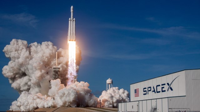 SpaceX nhắm định giá 800 tỷ USD qua đợt bán cổ phiếu mới, lộ trình IPO năm 2026