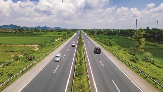 Đề xuất đầu tư gần 77.000 tỷ đồng xây cao tốc Bắc - Nam phía Tây dài 257 km