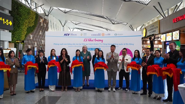 Cảng hàng không quốc tế Đà Nẵng khai trương thêm hai phòng nuôi con bằng sữa mẹ