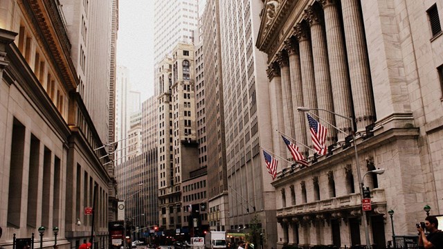 Bitcoin chuẩn bị bước vào tháng 9 với nhiều áp lực: ETF tháo chạy, 11,6 tỷ USD quyền chọn sắp đáo hạn