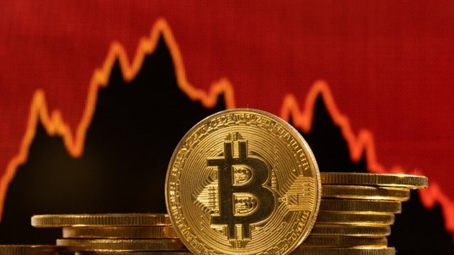 Lao dốc tới 40% từ đỉnh, nhà đầu tư tháo chạy, quỹ ETF Bitcoin của BlackRock đối mặt với tháng tệ nhất kể từ năm 2022