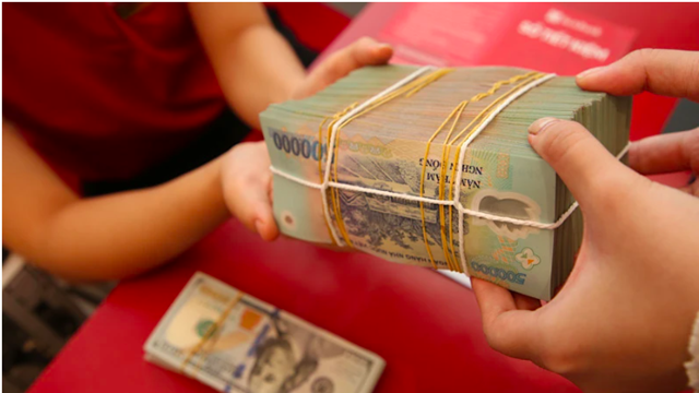 Lãi suất thấp trở thành 'van hỗ trợ' giúp nhiều người tiếp cận tín dụng cho vay mua nhà