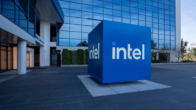 Intel 'đại phẫu' nhân sự: Hơn 20.000 việc làm bị cắt trong vài tháng, chi 1 tỷ USD tái cấu trúc