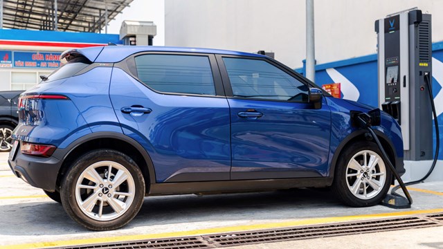 Chủ doanh nghiệp kinh doanh trạm sạc: 'Phần lớn nhà đầu tư đồng ý kinh doanh, chỉ cần hơn 2,5 năm để thu hồi vốn'