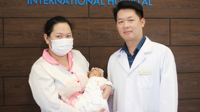 Gần 40 ngày nỗ lực hồi sinh sự sống bé trai sinh non chỉ nặng hơn 1kg tại Vinmec Phú Quốc