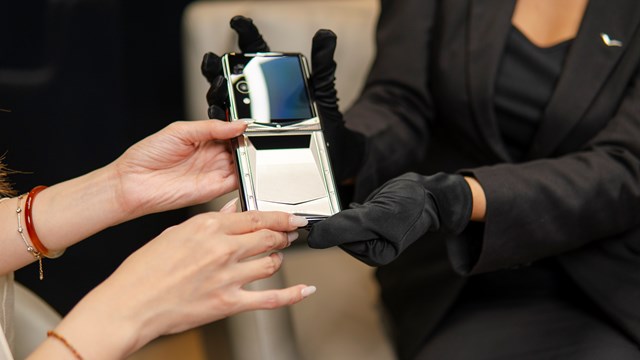 Giới doanh nhân cảnh giác 'bẫy quà tặng xa xỉ' dịp cuối năm