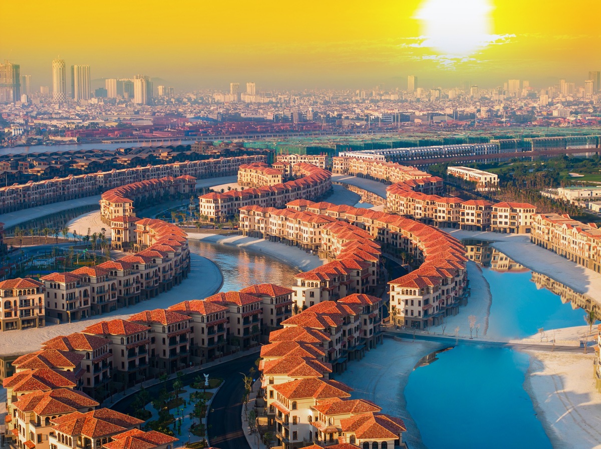 Tiến độ b&agrave;n giao nhanh ch&oacute;ng c&ugrave;ng hệ tiện &iacute;ch ho&agrave;n thiện gi&uacute;p Vinhomes Royal Island thu h&uacute;t cộng đồng cư d&acirc;n về ở sớm&nbsp;&nbsp;&nbsp;&nbsp;&nbsp;&nbsp;&nbsp; &nbsp;