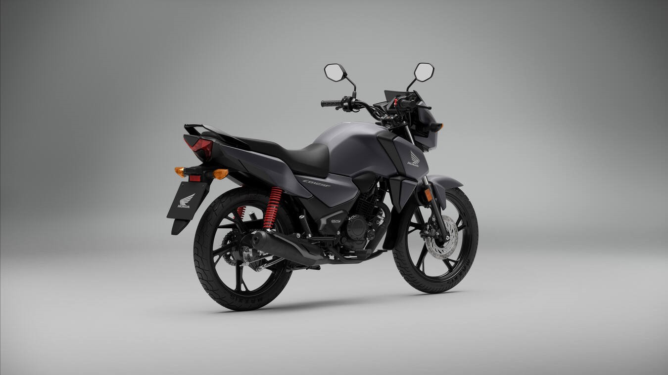 Honda trình làng mẫu xe 125cc: Tiết kiệm nhiên liệu vượt trội, mỗi lần đổ xăng có thể đi được hơn 700km - Ảnh 13 Honda trình làng mẫu xe 125cc: Tiết kiệm nhiên liệu vượt trội, mỗi lần đổ xăng có thể đi được hơn 700km - Ảnh 13
