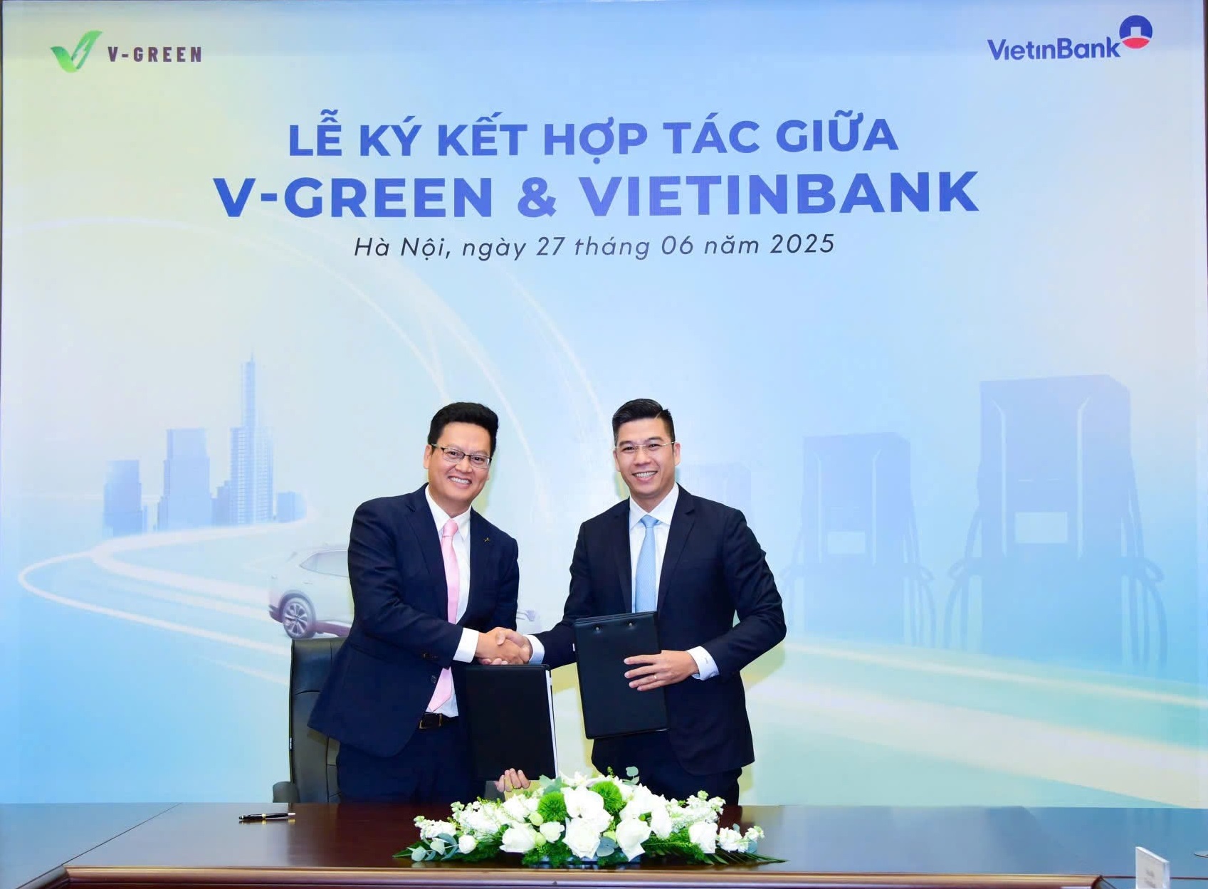 V-Green và VietinBank ký kết hợp tác, đồng hành phát triển hạ tầng trạm sạc ô tô điện Vinfast - Ảnh 1 V-Green và VietinBank ký kết hợp tác, đồng hành phát triển hạ tầng trạm sạc ô tô điện Vinfast - Ảnh 1