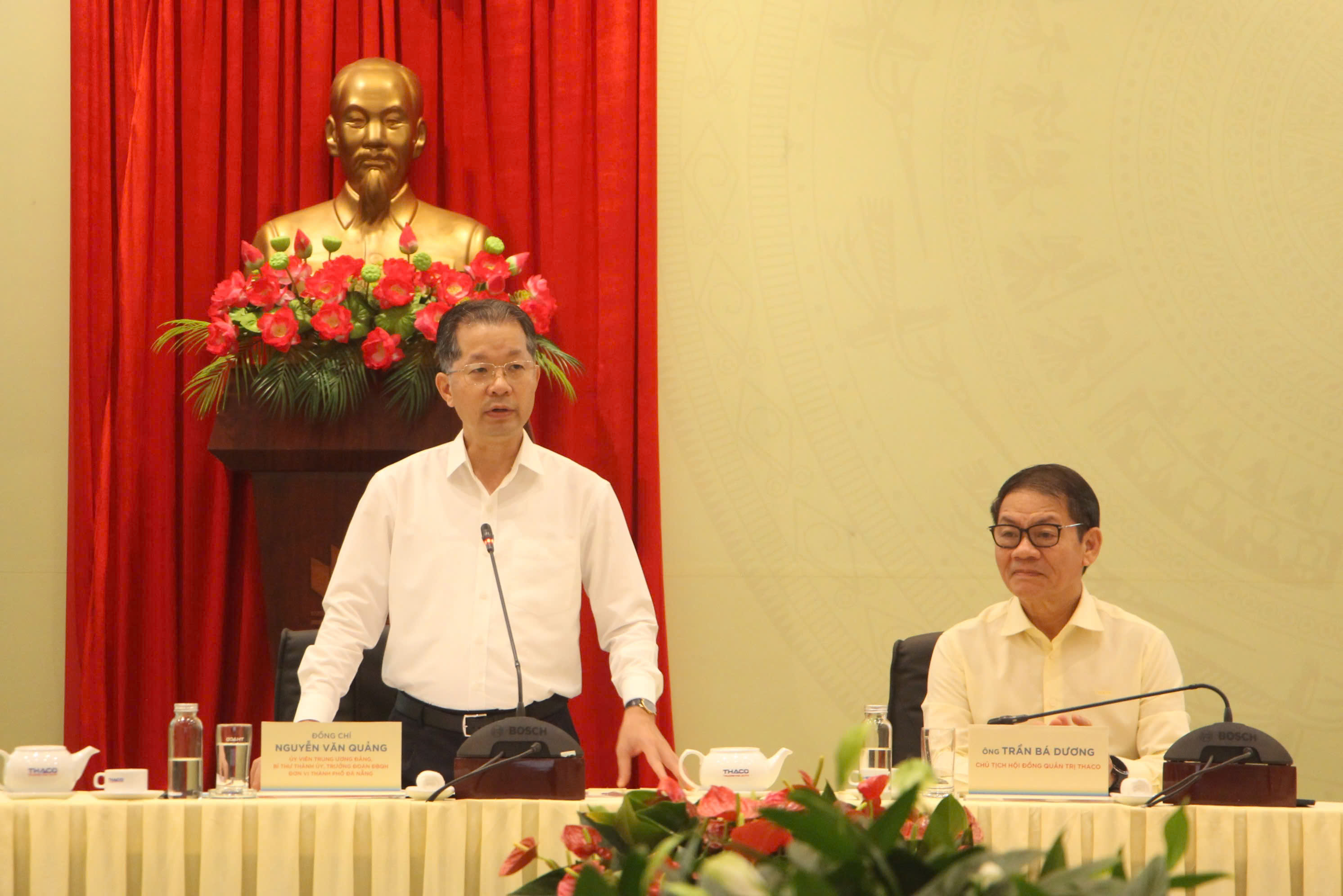 Bí thư Thành ủy Nguyễn Văn Quảng ghi nhận những đóng góp to lớn của THACO đối với thành tựu phát triển KT-XH của địa phương. Ảnh: Cổng TTĐT TP. Đà Nẵng