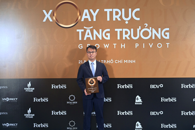 FPT Retail đã, đang và sẽ kiên định theo đuổi chiến lược phát triển bền vững, mang lại giá trị thiết thực cho khách hàng, cổ đông và cộng đồng. FPT Retail đã, đang và sẽ kiên định theo đuổi chiến lược phát triển bền vững, mang lại giá trị thiết thực cho khách hàng, cổ đông và cộng đồng.