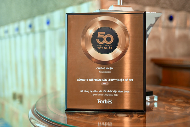 Đây là lần thứ hai FPT Retail vào Top 50 của Forbes Việt Nam, thể hiện khả năng tăng trưởng bền vững và thích ứng linh hoạt trước biến động thị trường. Đây là lần thứ hai FPT Retail vào Top 50 của Forbes Việt Nam, thể hiện khả năng tăng trưởng bền vững và thích ứng linh hoạt trước biến động thị trường.