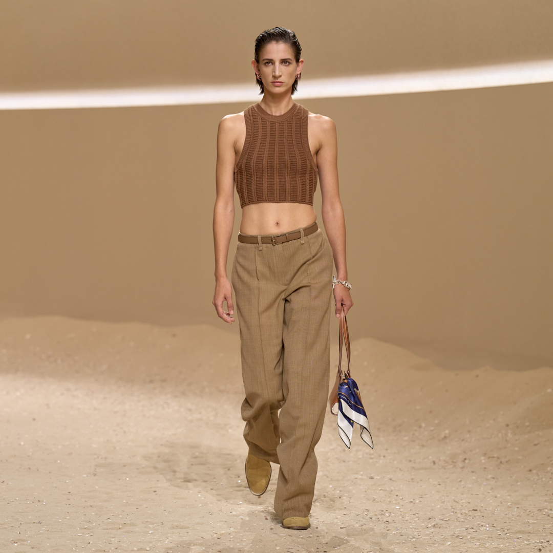 Hermès Xuân - Hè 2026: 'Dây cương buông lơi' lạt mềm buộc chặt - Ảnh 18