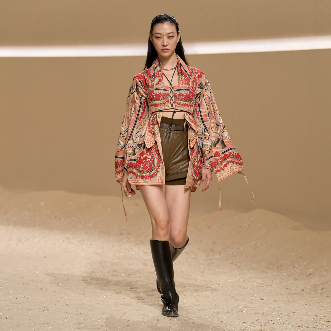 Hermès Xuân - Hè 2026: 'Dây cương buông lơi' lạt mềm buộc chặt - Ảnh 3