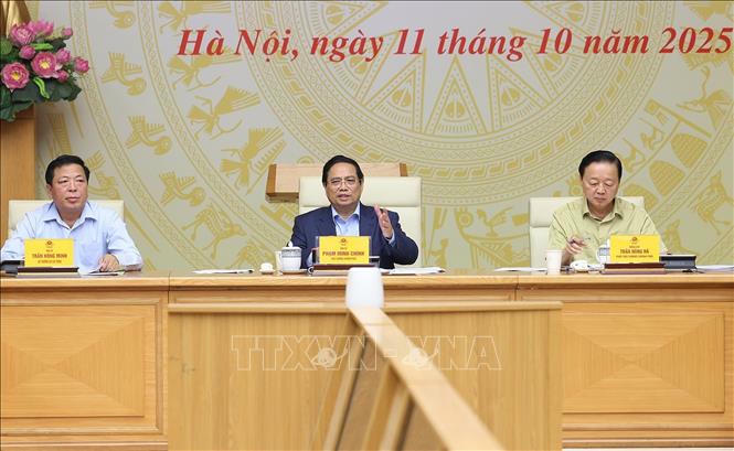 Thủ tướng Phạm Minh Chính chủ trì phiên họp về phát triển nhà ở xã hội. Ảnh: Dương Giang/TTXVN