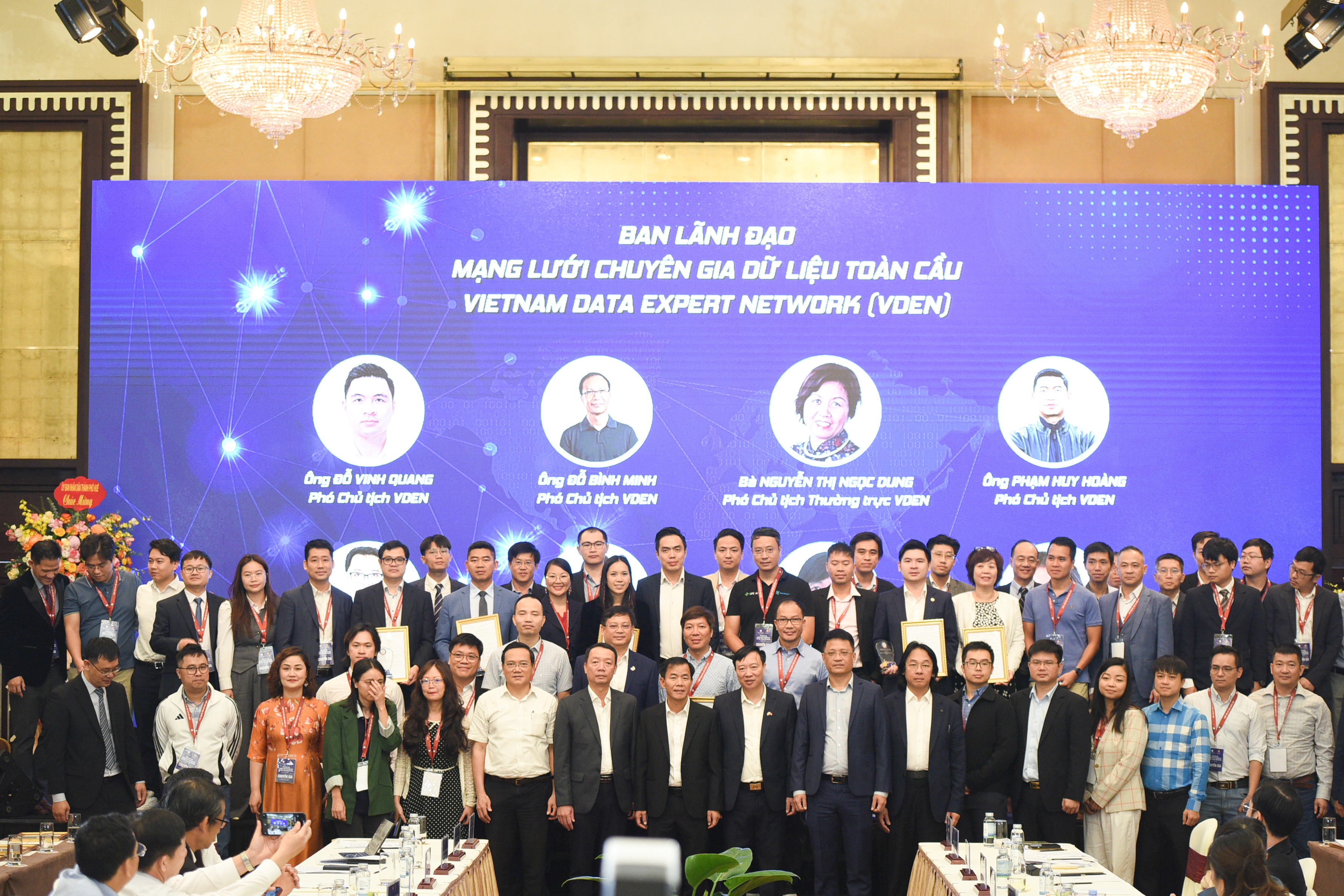 Lễ ra mắt Mạng lưới chuyên gia dữ liệu toàn cầu VDEN Lễ ra mắt Mạng lưới chuyên gia dữ liệu toàn cầu VDEN