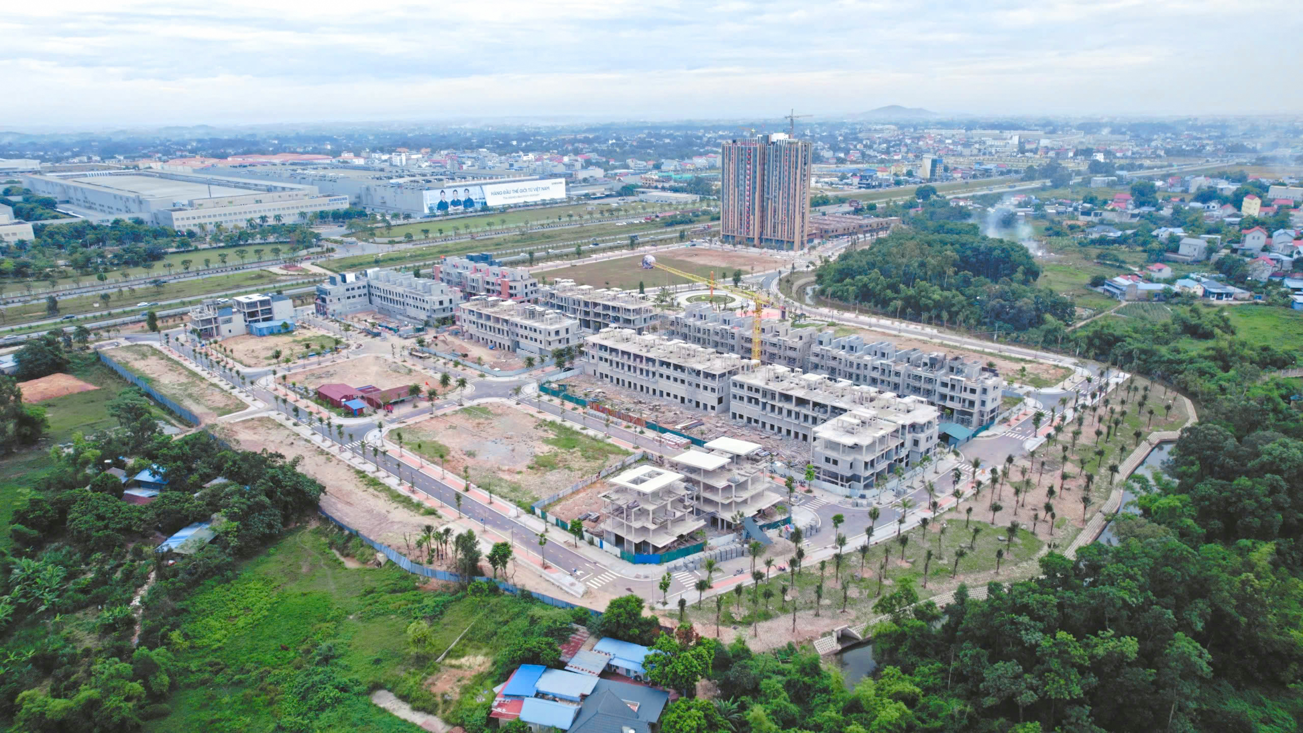 Nhà phố kiểu mới Homie City: Đúng tầm giá – đúng nhu cầu - đúng dòng tiền – đúng điểm rơi và đúng tiềm năng. Nhà phố kiểu mới Homie City: Đúng tầm giá – đúng nhu cầu - đúng dòng tiền – đúng điểm rơi và đúng tiềm năng.