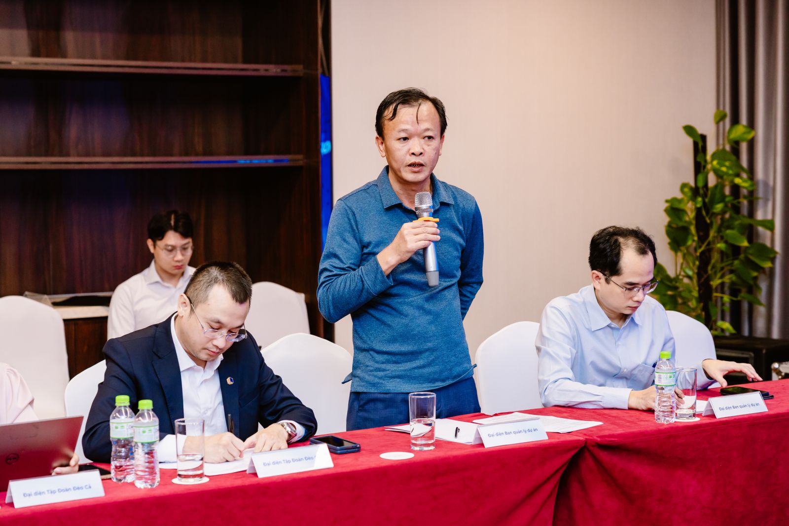 Ông Đỗ Trọng Khánh, Phó Giám đốc Ban Quản lý dự án Đầu tư xây dựng các công trình giao thông tỉnh Cao Bằng. Ảnh: VGP/Thanh Huyền.