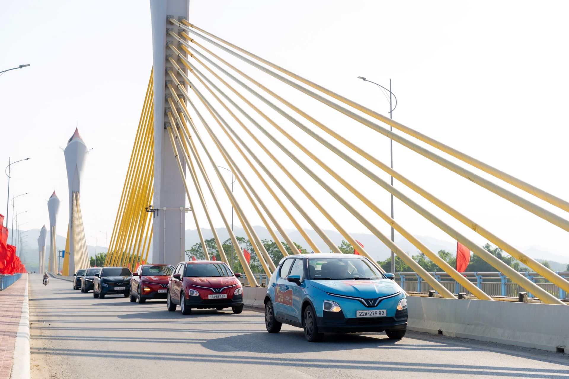 Chuyên gia: Doanh số gấp 3 lần ‘cựu vương’ Toyota, VinFast đang khẳng định đẳng cấp và chất lượng xe điện Việt - Ảnh 1 Chuyên gia: Doanh số gấp 3 lần ‘cựu vương’ Toyota, VinFast đang khẳng định đẳng cấp và chất lượng xe điện Việt - Ảnh 1