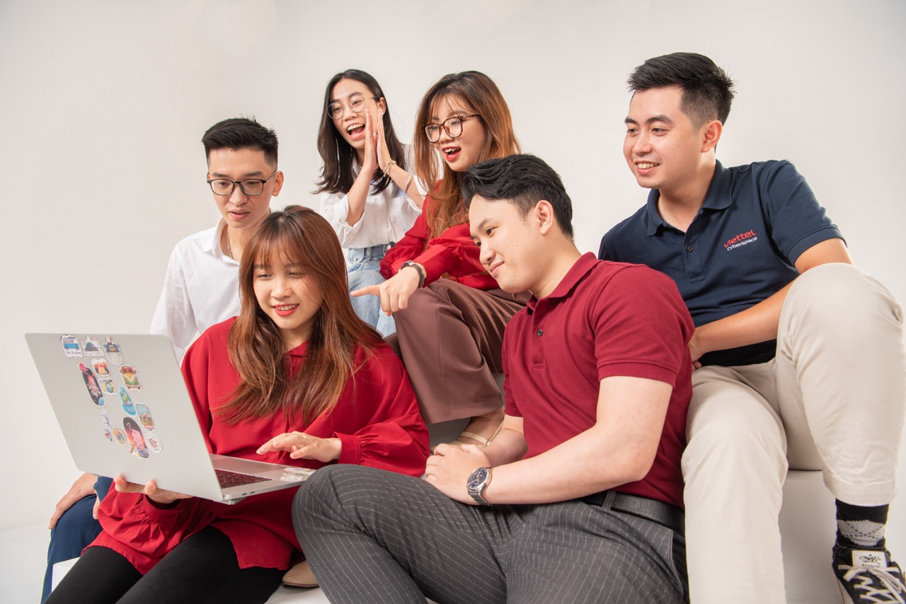 Viettel là nơi làm việc tốt nhất Việt Nam trong 2 ngành: Công nghệ phần cứng, hạ tầng và Công nghệ thông tin - Ảnh 2