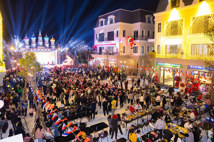 Nhịp sống sôi động, giao thương sầm uất tại các khu phố trong lòng Asia Vibe  