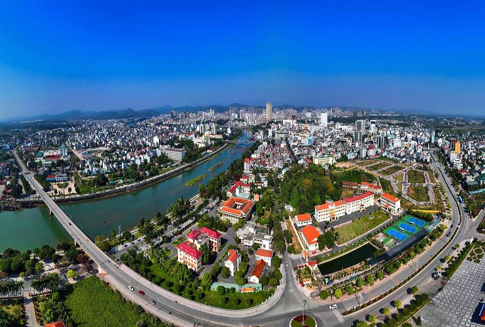 Nhờ lực đẩy từ cao tốc xuyên tỉnh, hạ tầng logistics và kinh tế cửa khẩu Việt - Trung tăng tốc, Móng Cái trở thành điểm sáng trên bản đồ bất động sản miền Bắc  