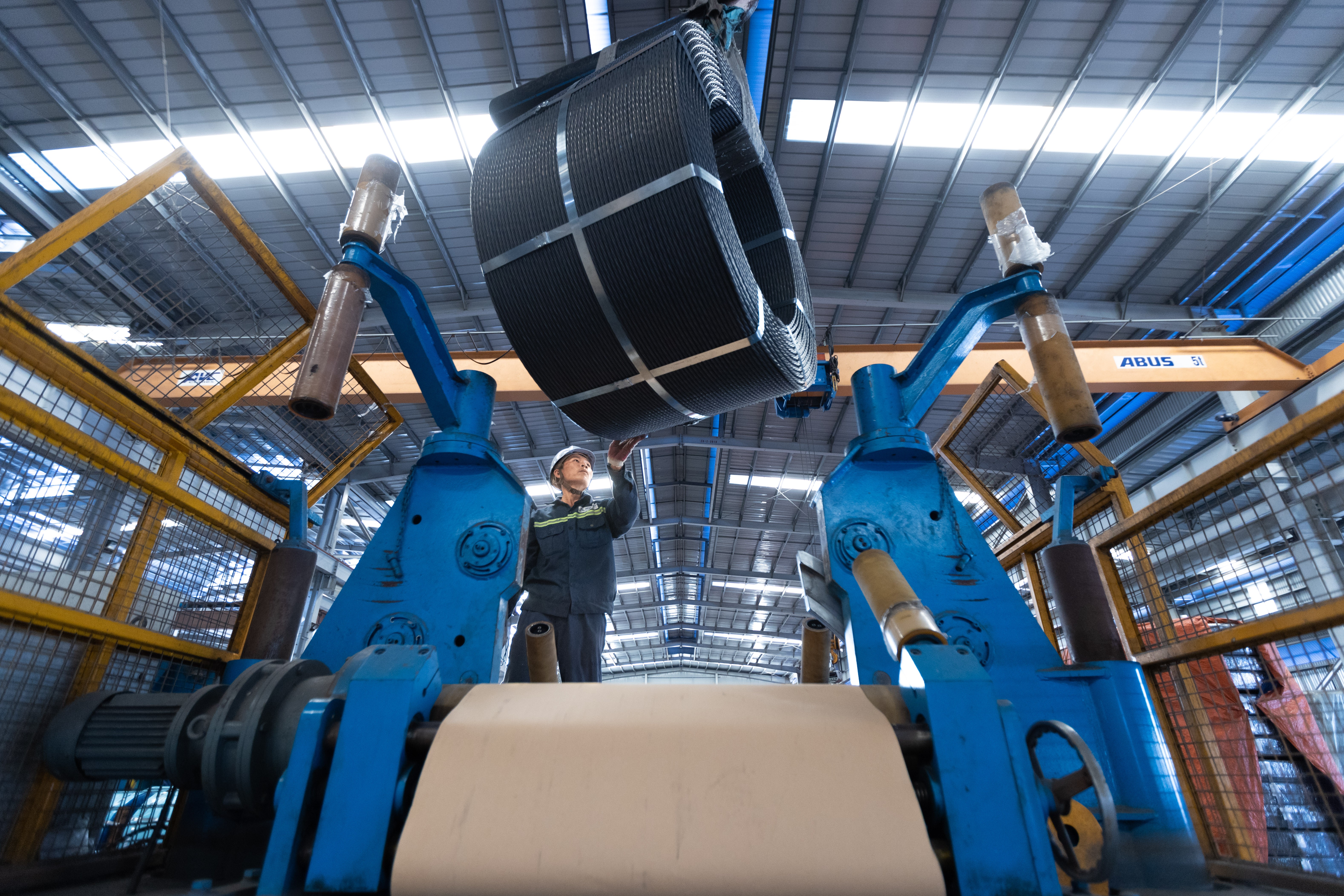 Hòa Phát hiện sở hữu dây chuyền sản xuất cáp dự ứng lực công suất hơn 200.000 tấn mỗi năm, được nhập khẩu hoàn toàn từ Ý