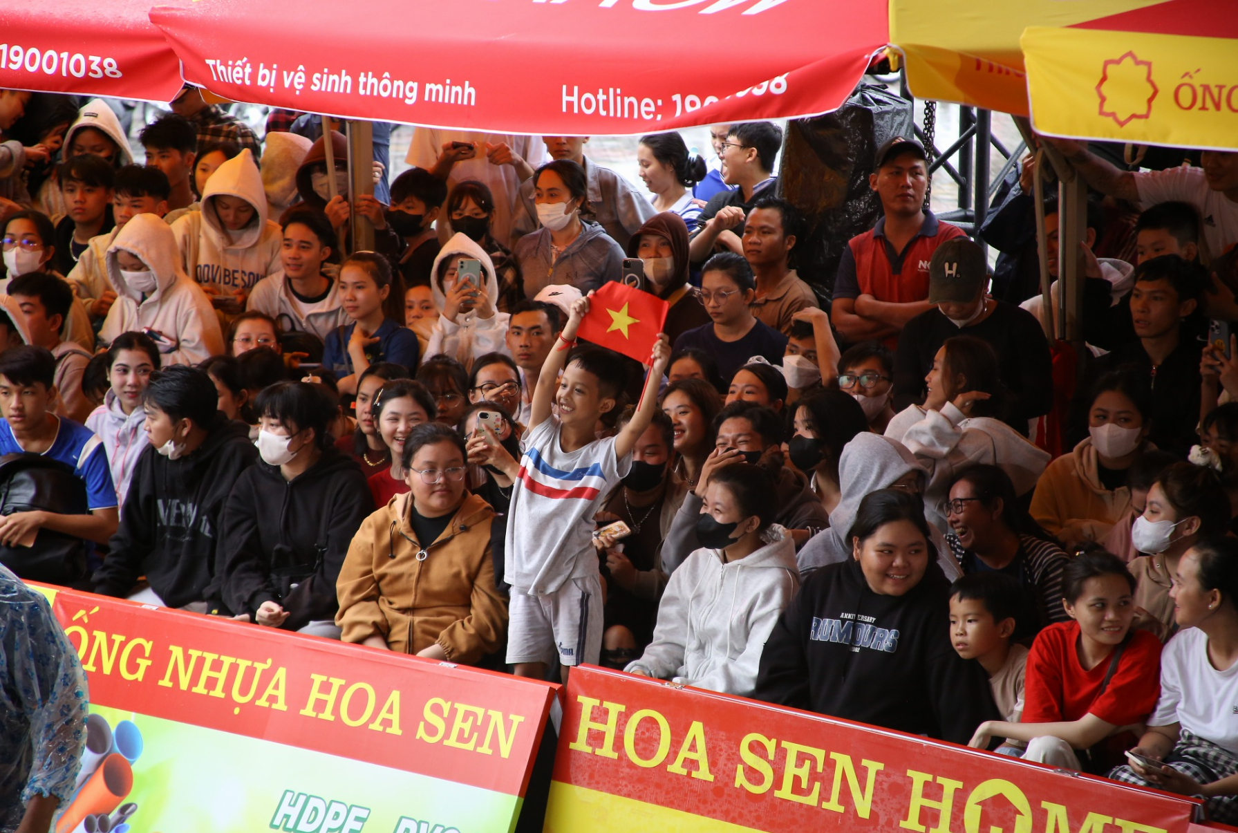 Tập đoàn Hoa Sen được khách hàng và khán giả yêu thương cũng như ủng hộ, đặc biệt nhờ các hoạt động cộng đồng ý nghĩa.