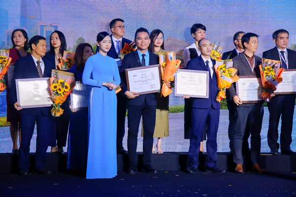 Herbalife  Việt Nam  được vinh danh tại Top 100 Doanh Nghiệp Bền Vững Việt Nam 2025  