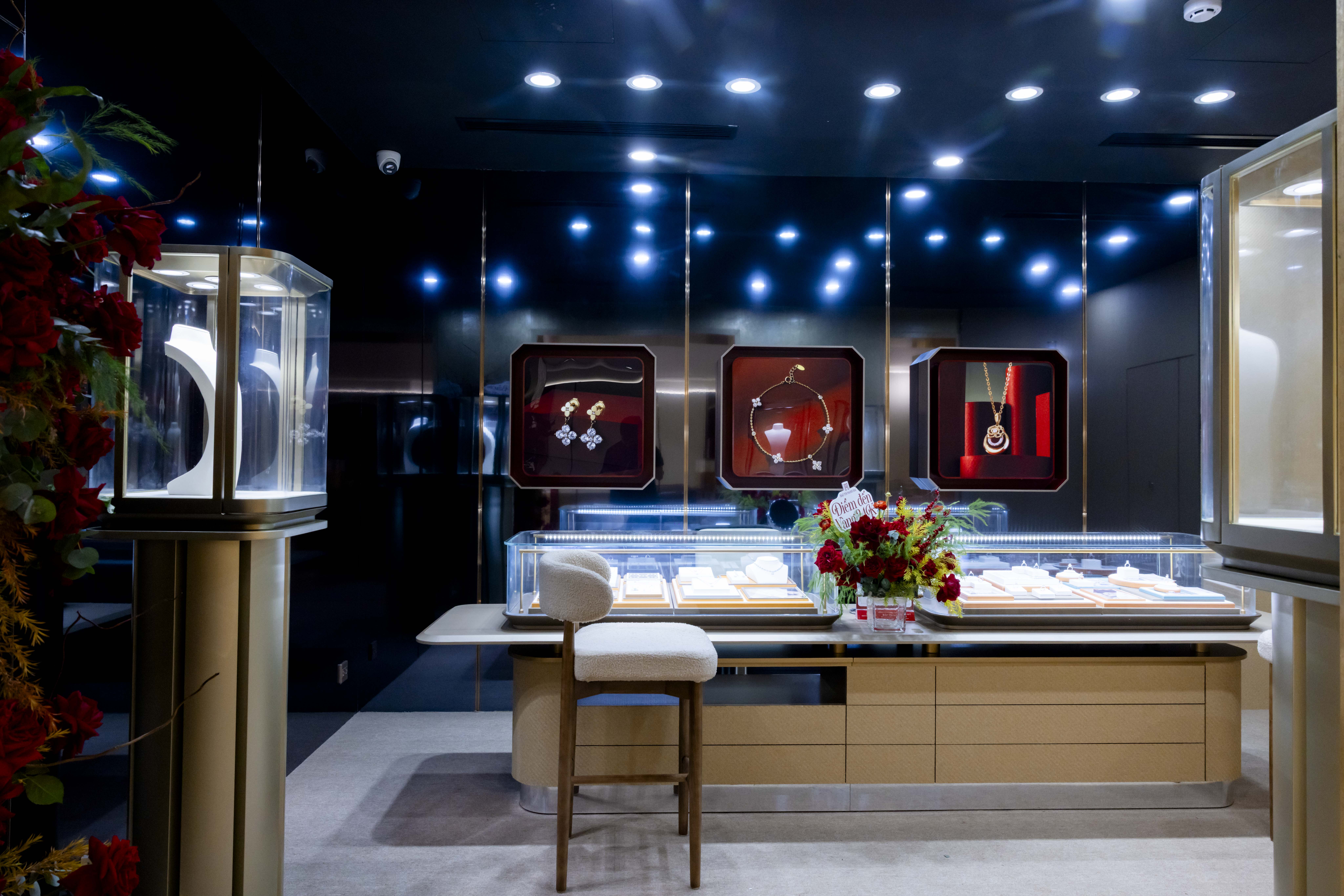 Bảo Tín Mạnh Hải công bố chiến lược ‘điểm đến vàng 24k’ và mục tiêu phủ sóng toàn quốc nhân 'Kỷ niệm 33 năm thành lập' - Ảnh 11 Bảo Tín Mạnh Hải công bố chiến lược ‘điểm đến vàng 24k’ và mục tiêu phủ sóng toàn quốc nhân 'Kỷ niệm 33 năm thành lập' - Ảnh 11