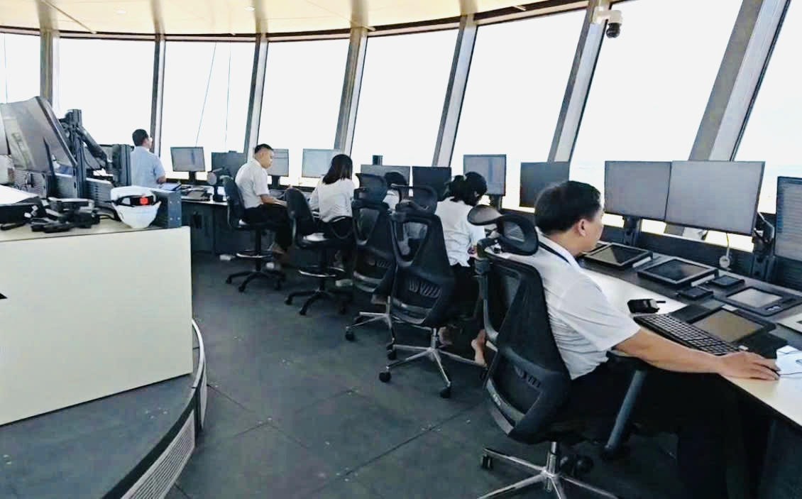 Hệ thống thiết bị điều hành bay vận hành ổn định qua nhiều vòng kiểm tra.