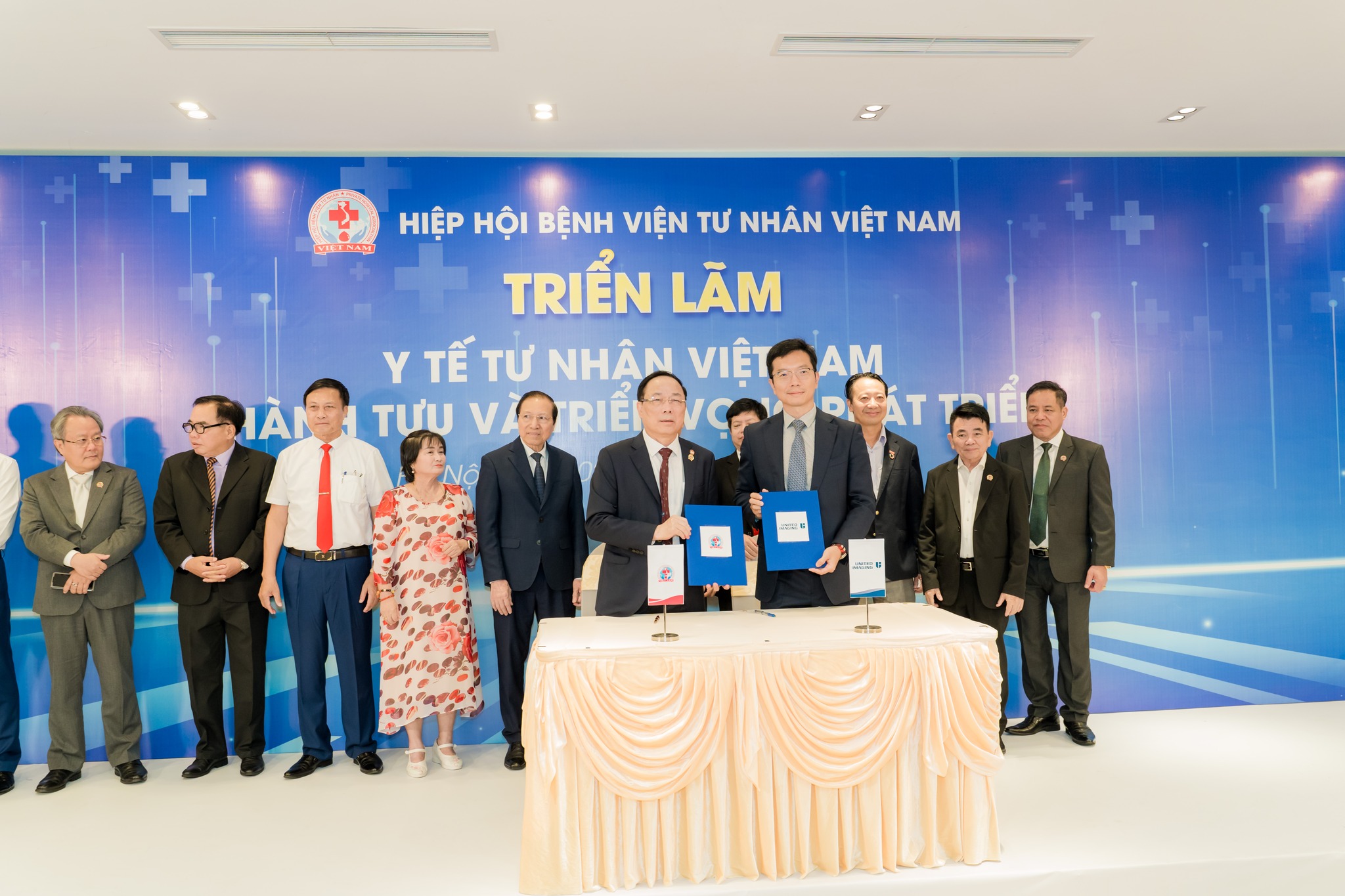 Đột phá thể chế, tạo đà cho y tế tư nhân bứt phá - Ảnh 4 Đột phá thể chế, tạo đà cho y tế tư nhân bứt phá - Ảnh 4