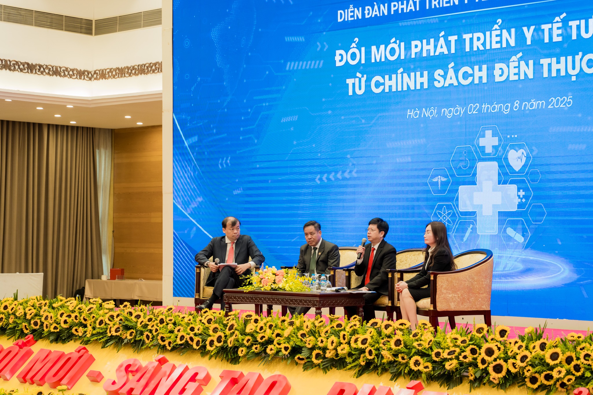 Đột phá thể chế, tạo đà cho y tế tư nhân bứt phá - Ảnh 3 Đột phá thể chế, tạo đà cho y tế tư nhân bứt phá - Ảnh 3