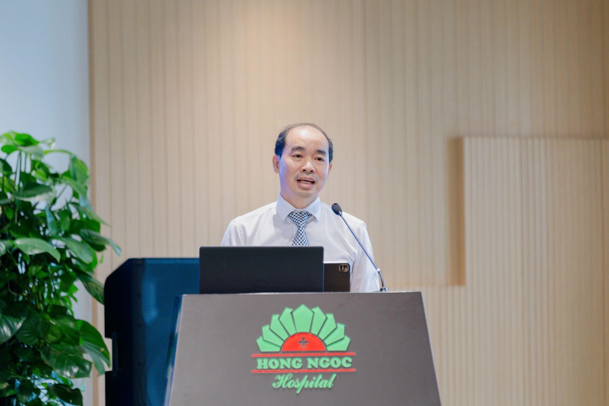 TS.BS Nguyễn Đình Hưng, Phó Giám đốc phụ trách Sở Y tế Hà Nội phát biểu tại Hội nghị TS.BS Nguyễn Đình Hưng, Phó Giám đốc phụ trách Sở Y tế Hà Nội phát biểu tại Hội nghị