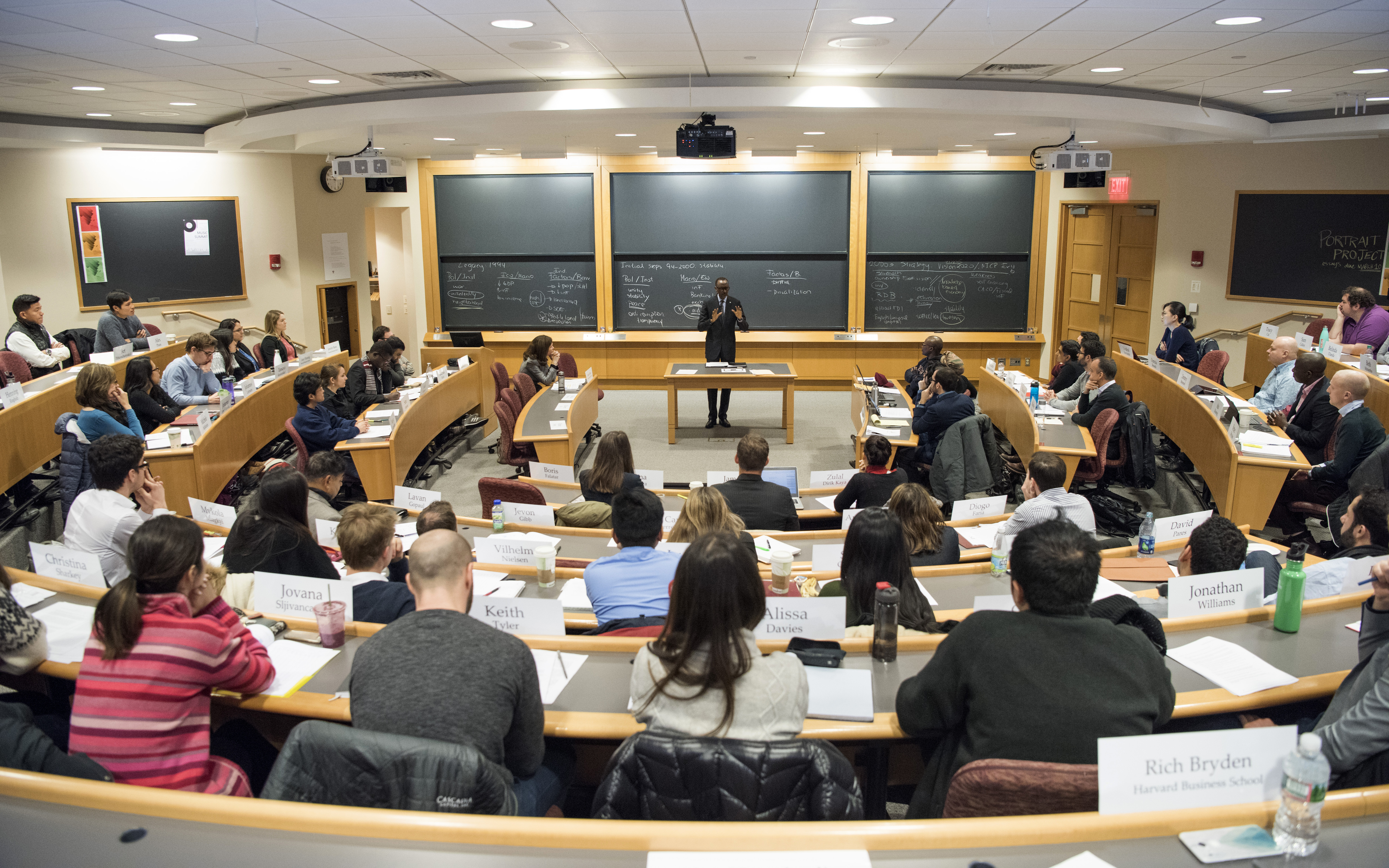 Viện kinh doanh CBI khai giảng kho&#225; đ&#224;o tạo Mini - MBA chuẩn Harvard đầu ti&#234;n tại Việt Nam - Ảnh 2