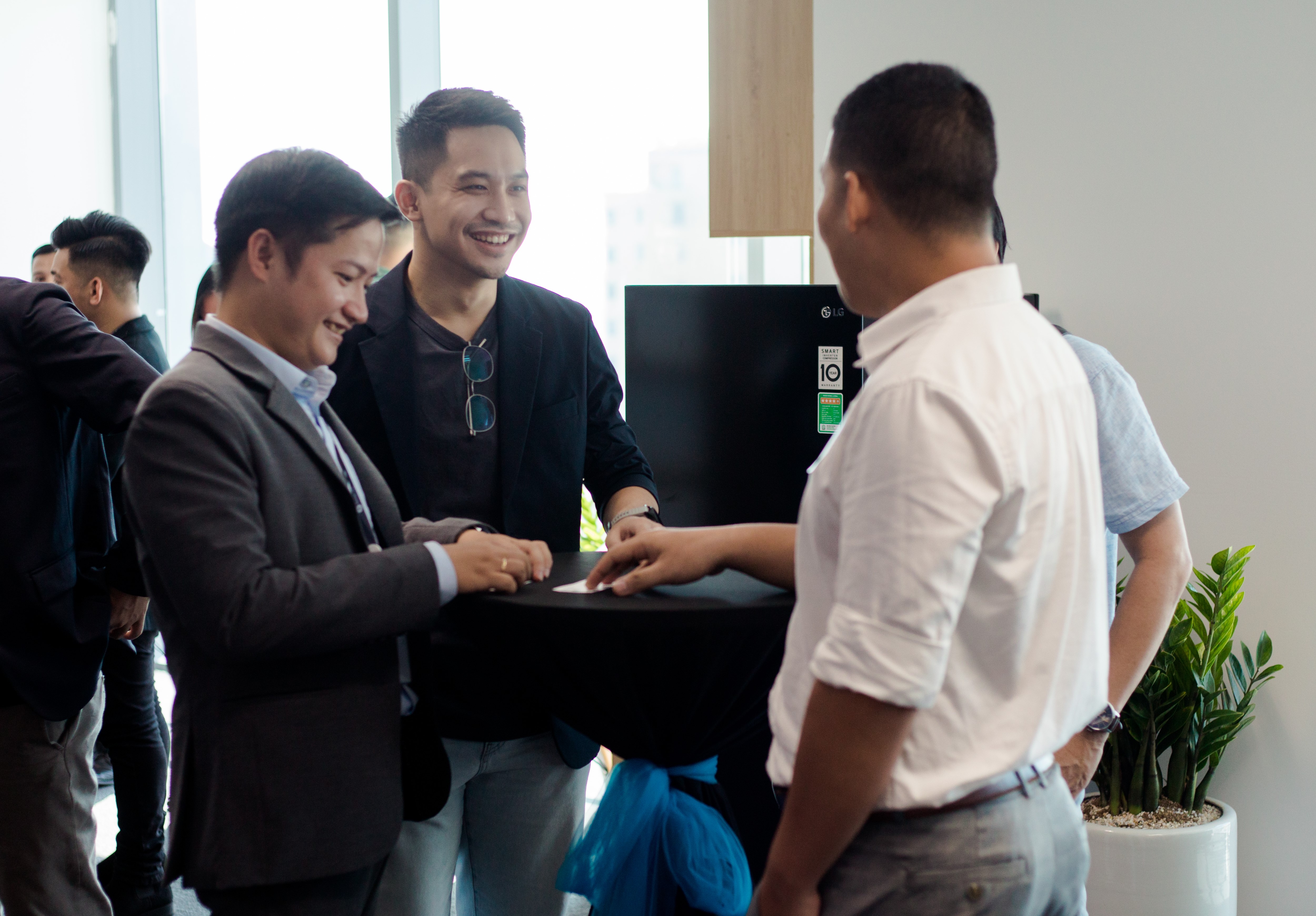 &Ocirc;ng Trương Bạch Dương: &ldquo;Tốc độ chuyển đổi số ở miền Trung chậm hơn hai đầu nhưng c&oacute; nhiều lợi thế để bứt ph&aacute;&rdquo;