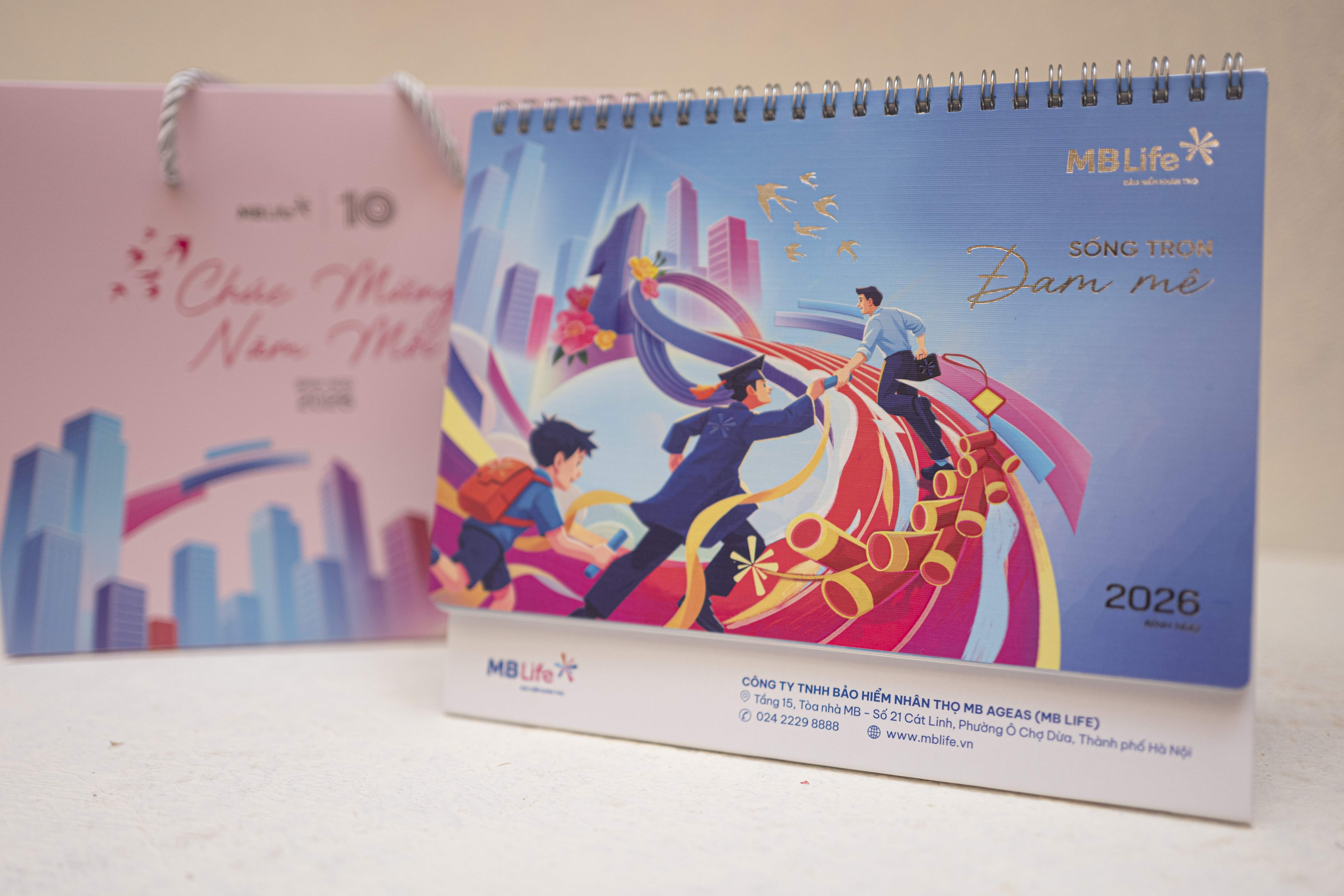 Lịch Tết 2026 của Bảo hiểm MB Life với chủ đề "Sống trọn đam mê" (Ảnh: MB Life).