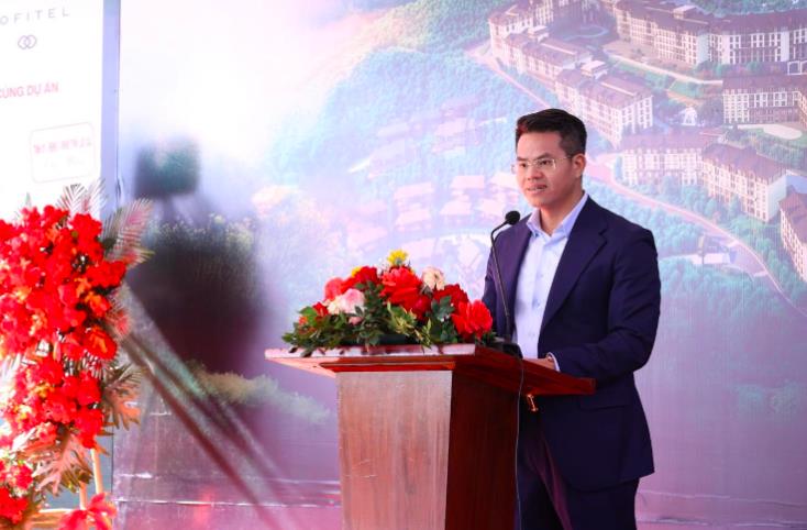Đại diện chủ đầu tư, &ocirc;ng B&ugrave;i Văn Chiến - Th&agrave;nh vi&ecirc;n HĐQT ki&ecirc;m Ph&oacute; TGĐ C&ocirc;ng ty CP đầu tư C&ocirc;ng vi&ecirc;n Văn h&oacute;a Mường Hoa khẳng định quyết t&acirc;m đưa Quần thể nghỉ dưỡng quốc tế Mường Hoa sớm đi v&agrave;o vận h&agrave;nh. &nbsp;