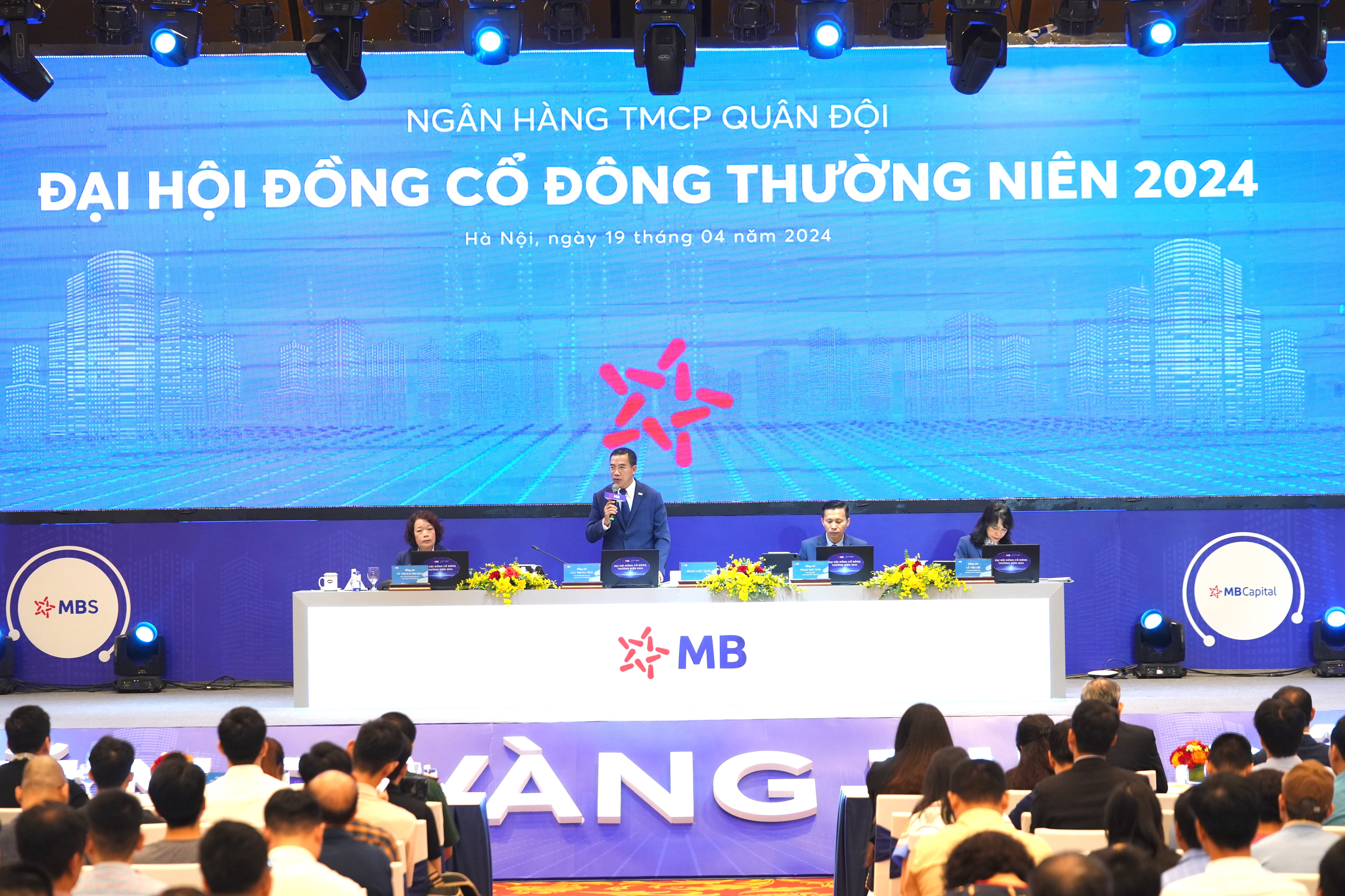 ĐHĐCĐ 2024: MB dự kiến vượt tổng t&#224;i sản đạt mốc 1 triệu tỷ đồng - Ảnh 1