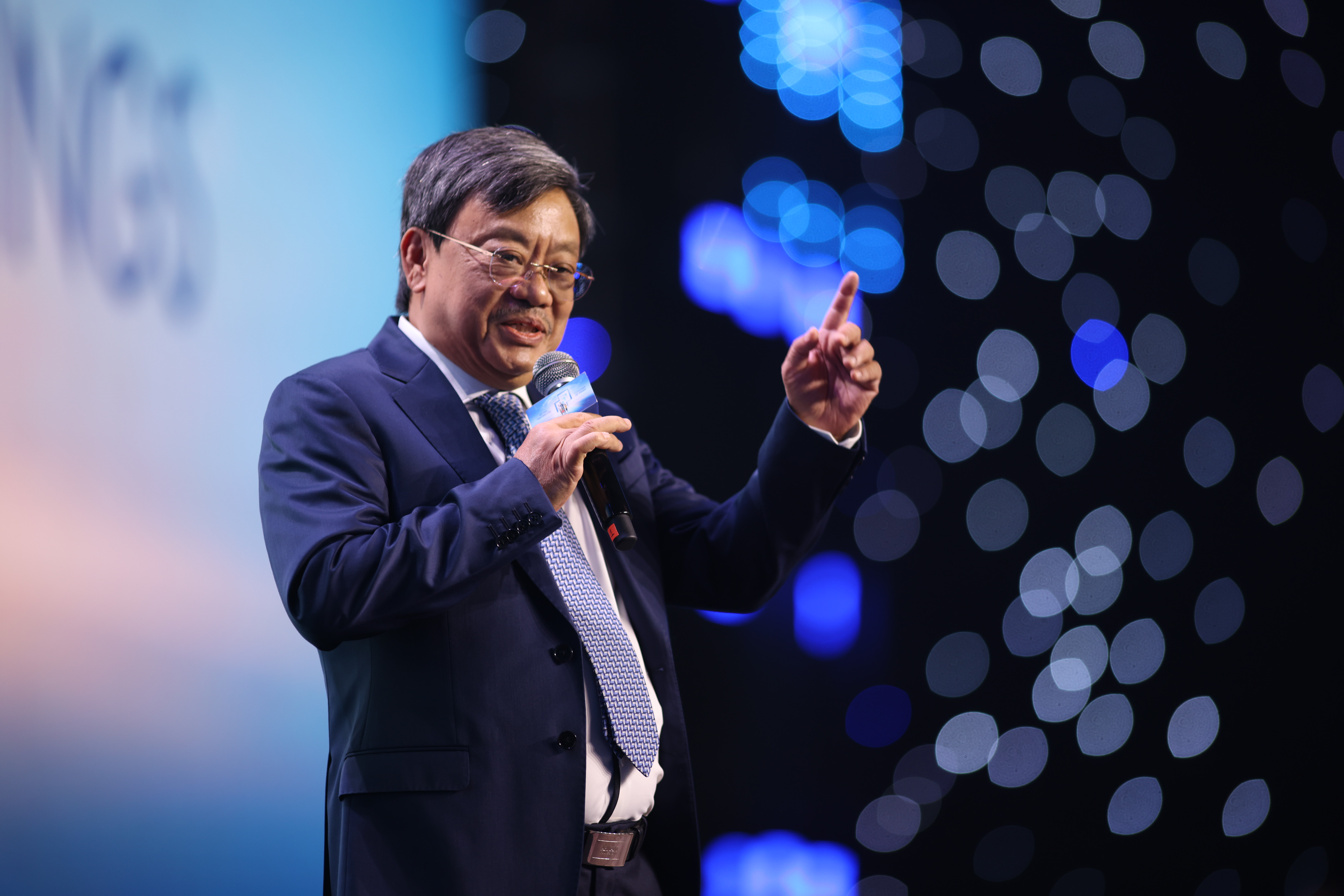Chủ tịch Masan Group - &Ocirc;ng Nguyễn Đăng Quang ph&aacute;t biểu tại ĐHĐCĐ 2024.