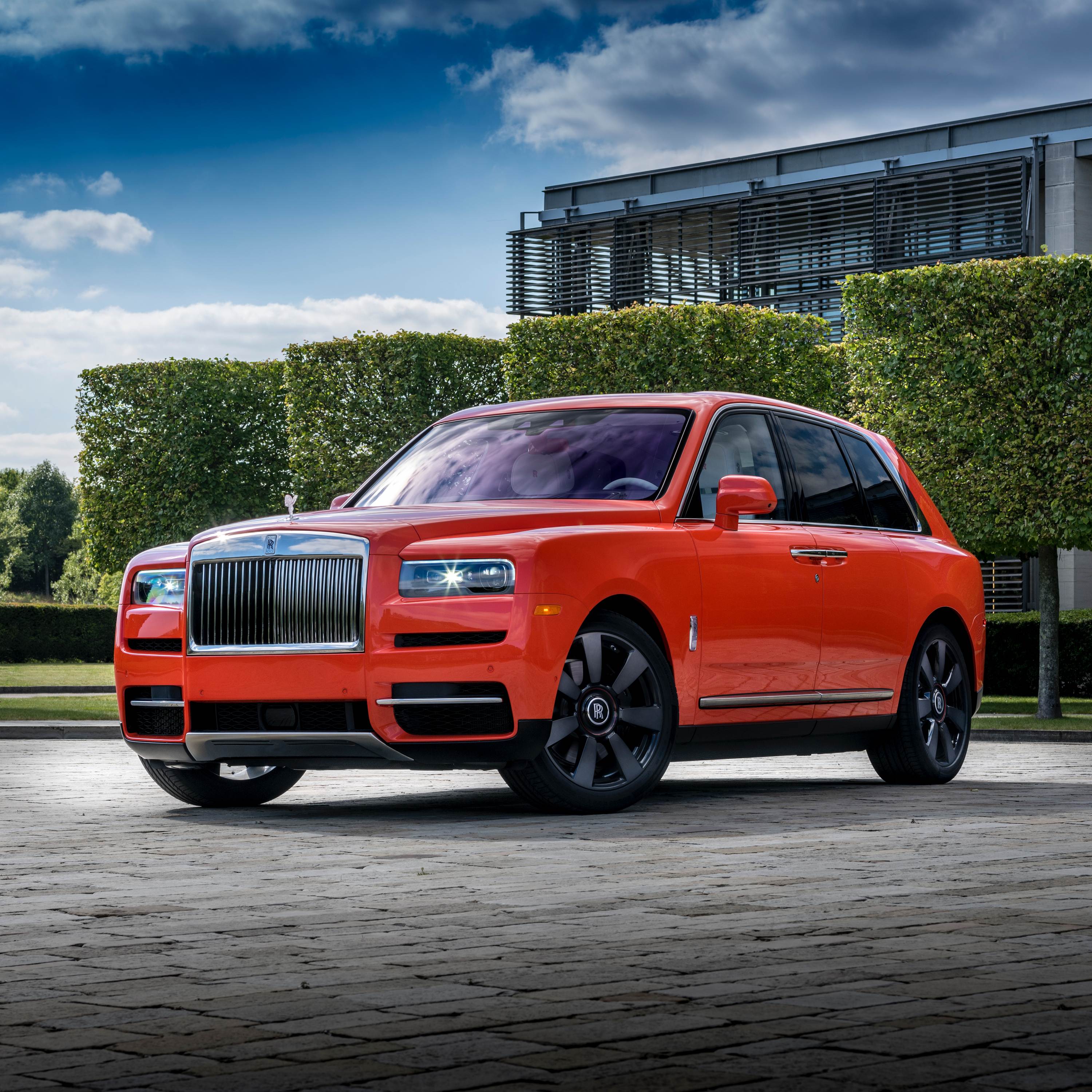 Chiếc SUV sang trọng nhất thế giới Rolls-Royce Cullinan 2022 trị gi&#225; gần 36 tỷ đồng c&#243; g&#236; đặc biệt? - Ảnh 6
