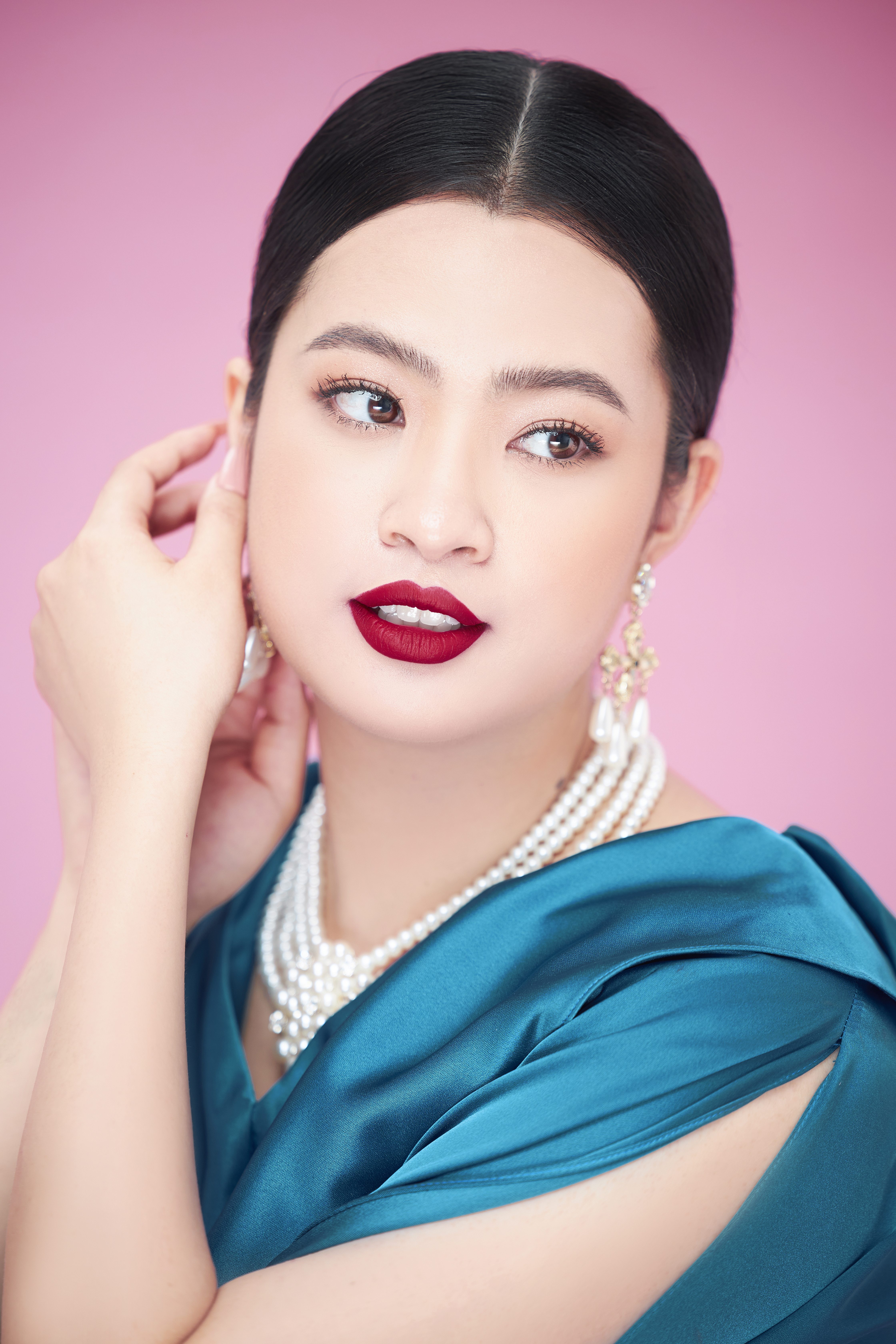 NTK Vũ Tường Vi: Người thổi hồn cho VROSA  - Ảnh 1