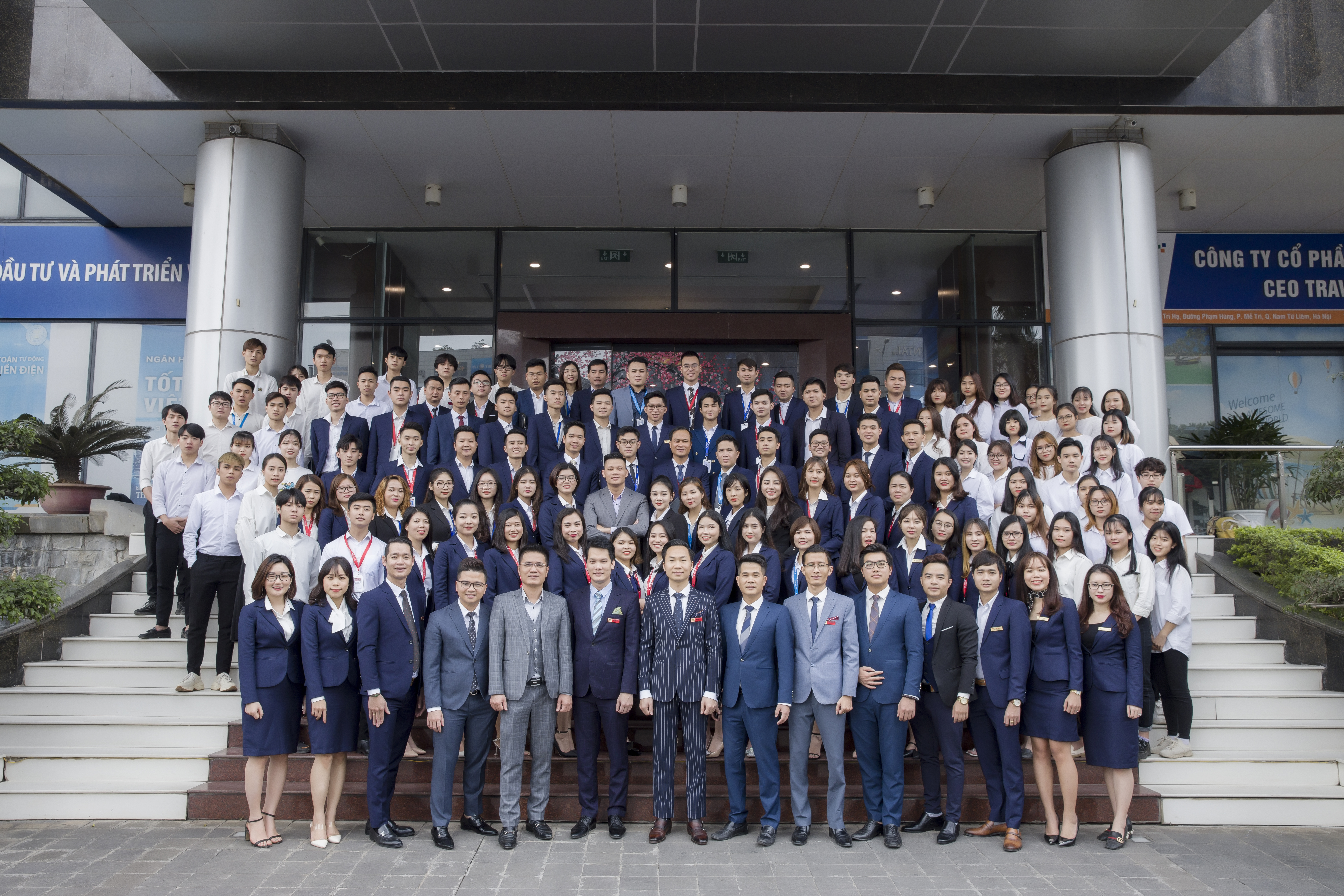 Sao V&#224;ng Holdings:&#160;Lu&#244;n hướng tới “chỉ số hạnh ph&#250;c” trong doanh nghiệp&#160;  - Ảnh 1