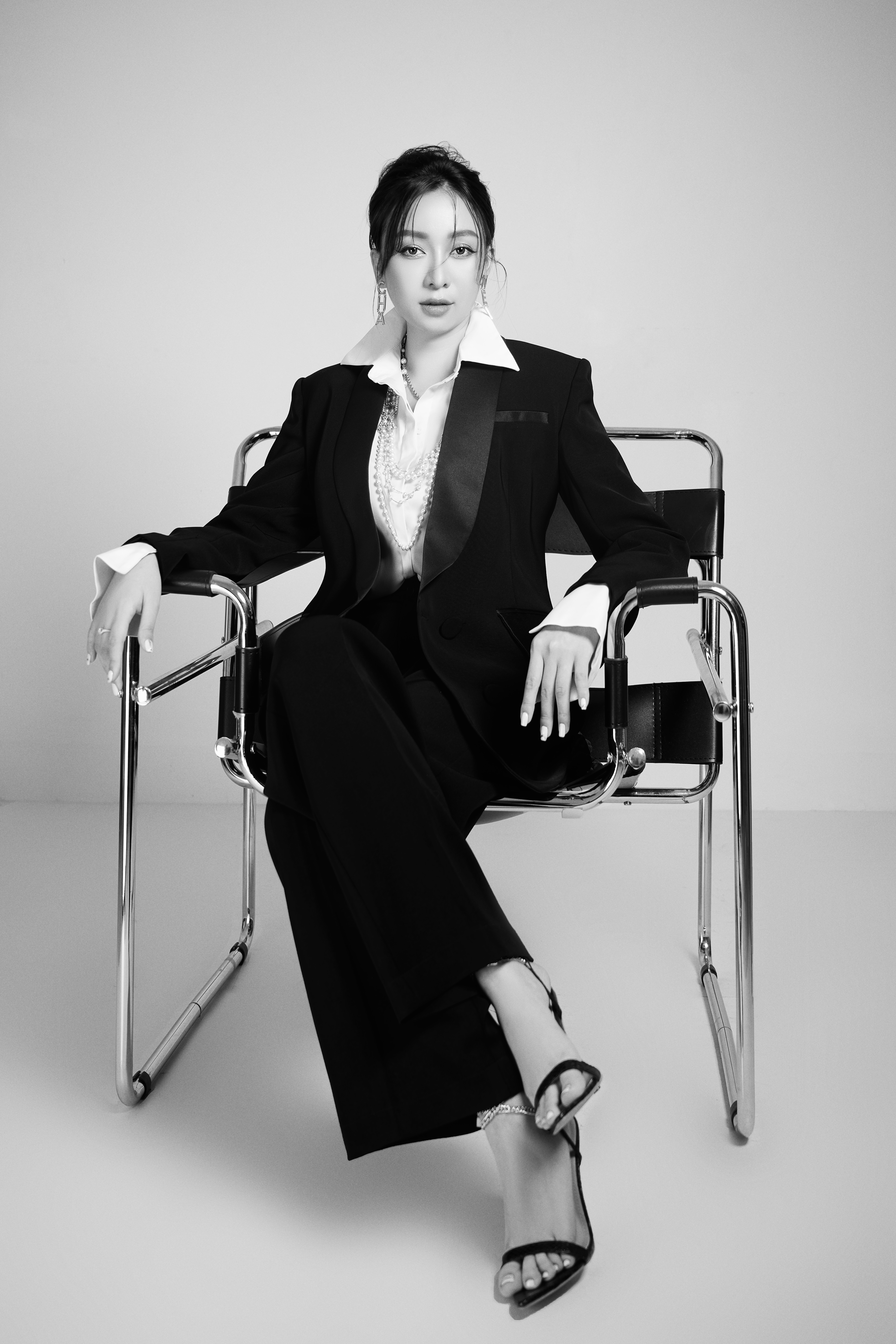 V&#226;n Anh Nguyễn - Founder Thương hiệu Thời trang H&#233;mi Studios: D&#224;nh trọn t&#226;m huyết cho thời trang - Ảnh 1